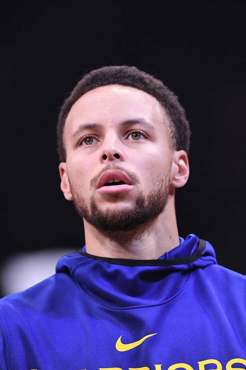 九游（中国）-库里刷新世界纪录，曼联教练激动落泪！